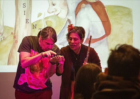 Veranstaltung: Galaxie der Bücher: Jose Paniagua & Marcela Guarnizo Caro – Die Natur ist kunterbunt Galaxie der Bücher: Jose Paniagua & Marcela Guarnizo Caro – Die Natur ist kunterbunt